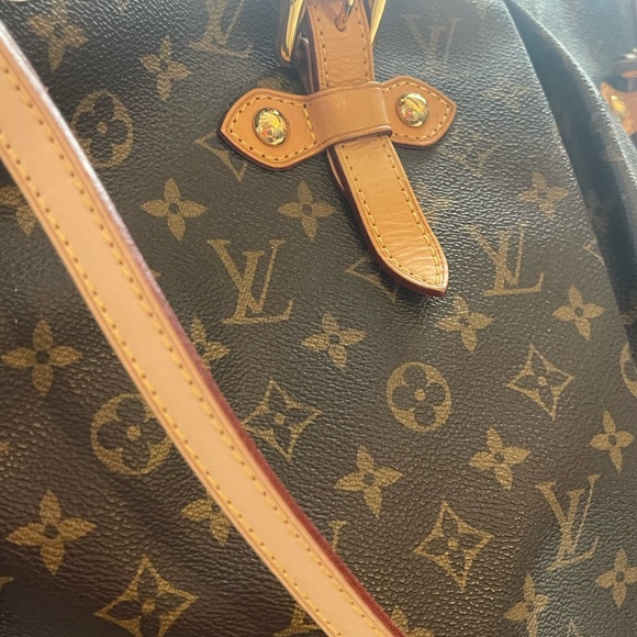 Louis Vuitton bag - Picture 9 of 11